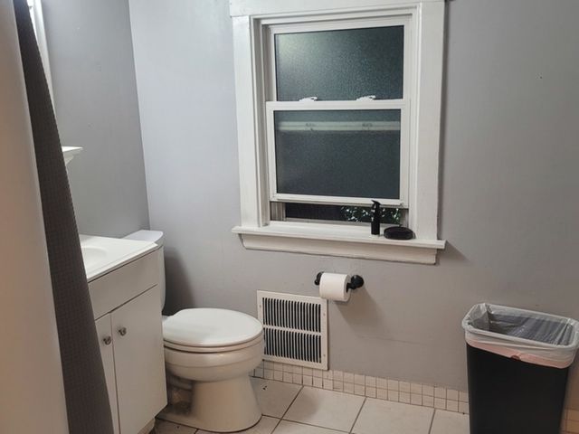 2365 N Rutherford Avenue, Chicago, IL 60707