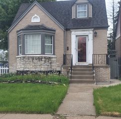 2365 N Rutherford Avenue, Chicago, IL 60707