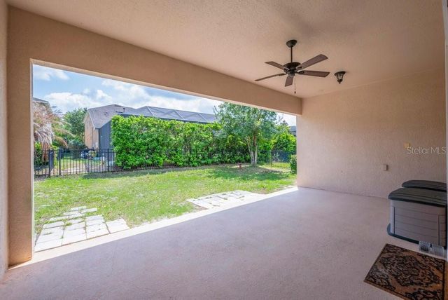 5204 SPARROWGLEN PLACE, Lithia, FL 33547