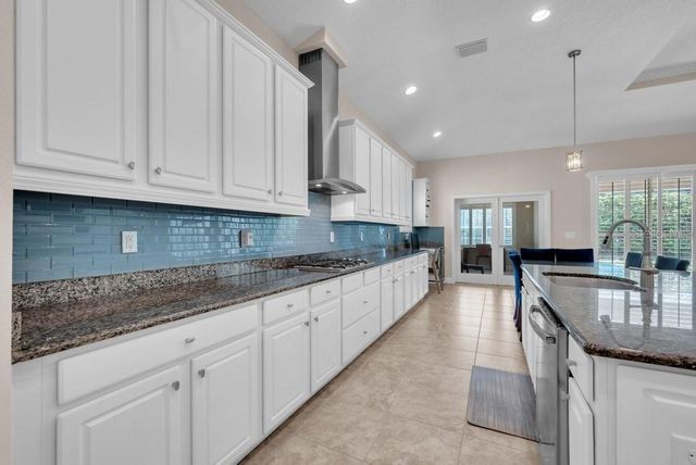 5204 SPARROWGLEN PLACE, Lithia, FL 33547