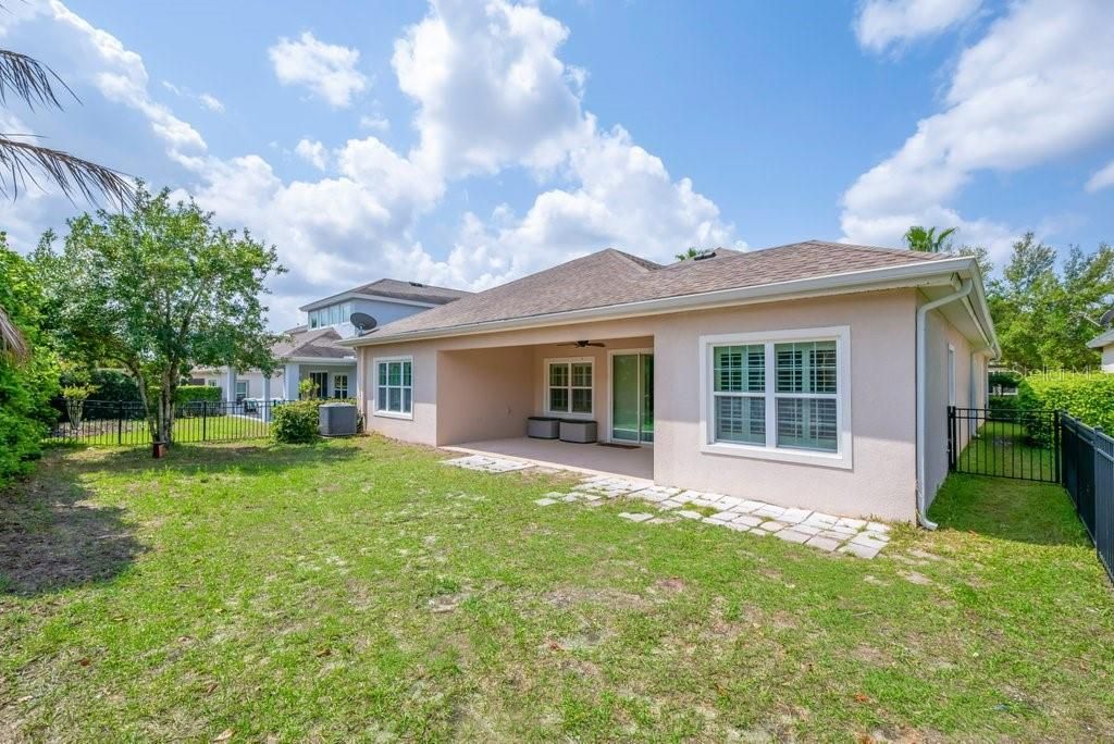 Image 25 of property listing at 5204 SPARROWGLEN PLACE, Lithia, FL 33547