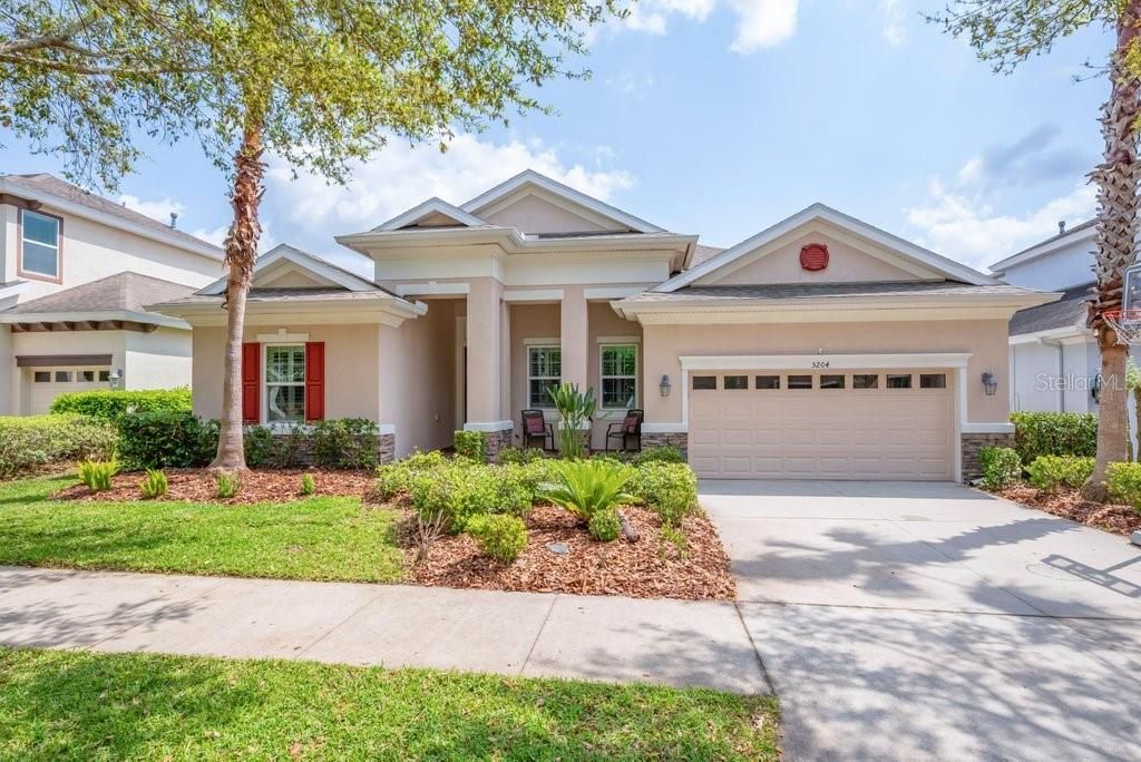Image 29 of property listing at 5204 SPARROWGLEN PLACE, Lithia, FL 33547