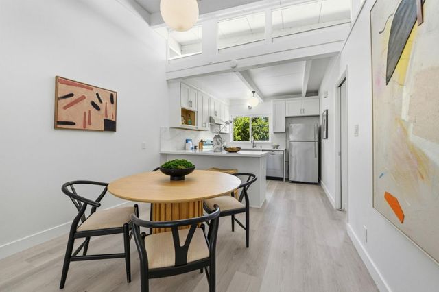 3909 Middlefield Road E, Palo Alto, CA 94303