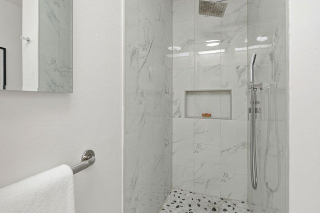 3909 Middlefield Road E, Palo Alto, CA 94303