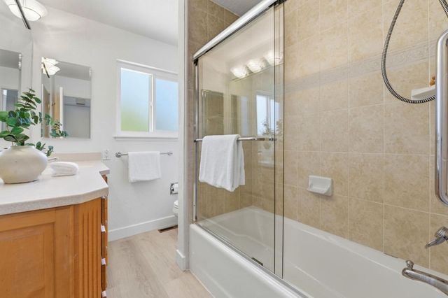 3909 Middlefield Road E, Palo Alto, CA 94303
