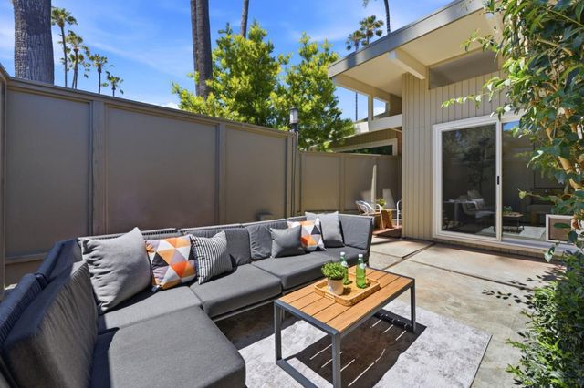3909 Middlefield Road E, Palo Alto, CA 94303