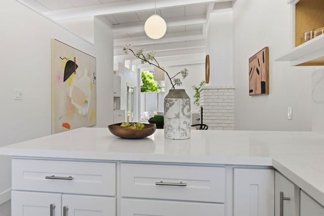 3909 Middlefield Road E, Palo Alto, CA 94303