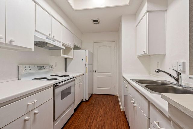 6000 Shepherd Mountain CV 1605, Austin, TX 78730