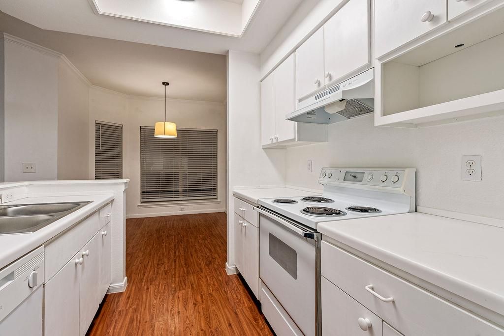 6000 Shepherd Mountain CV 1605, Austin, TX 78730