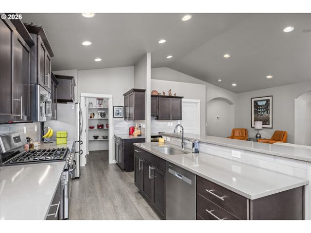 709 TYSON Ln, Eugene, OR 97404