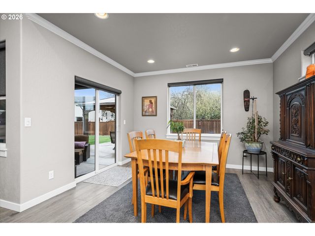 709 TYSON Ln, Eugene, OR 97404