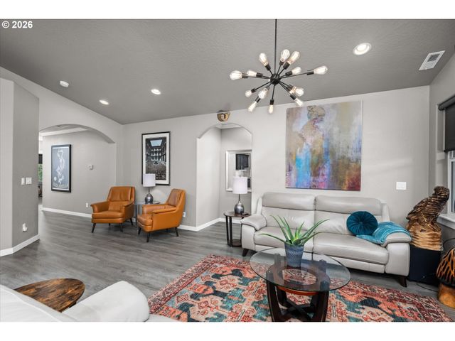 709 TYSON Ln, Eugene, OR 97404