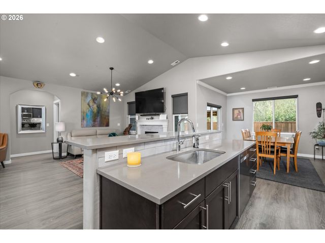 709 TYSON Ln, Eugene, OR 97404