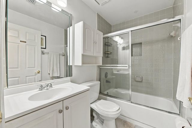 14 HEATHER TRACE Drive, Boynton Beach, FL 33436