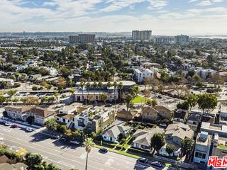 544 Grand Boulevard, Venice, CA 90291