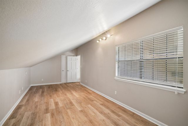 6905 W 51st Street, Tulsa, OK 74107