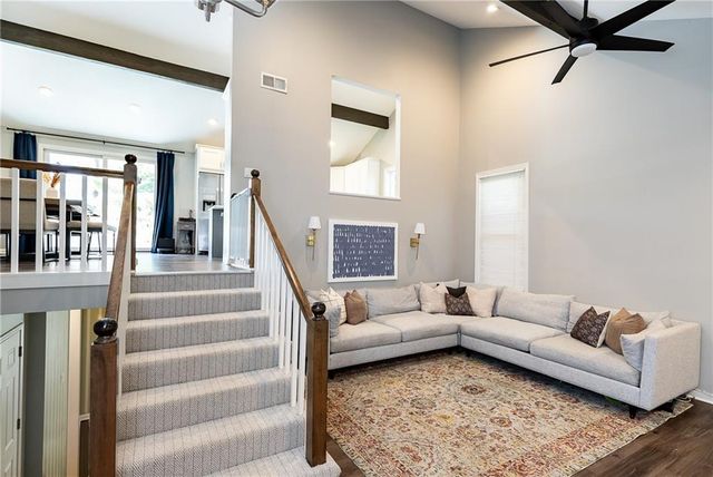 11108 Delmar Court, Leawood, KS 66211