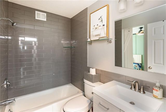 11108 Delmar Court, Leawood, KS 66211