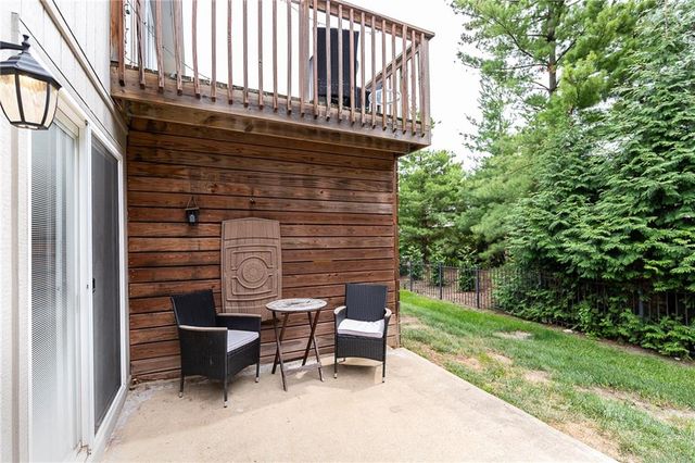 11108 Delmar Court, Leawood, KS 66211