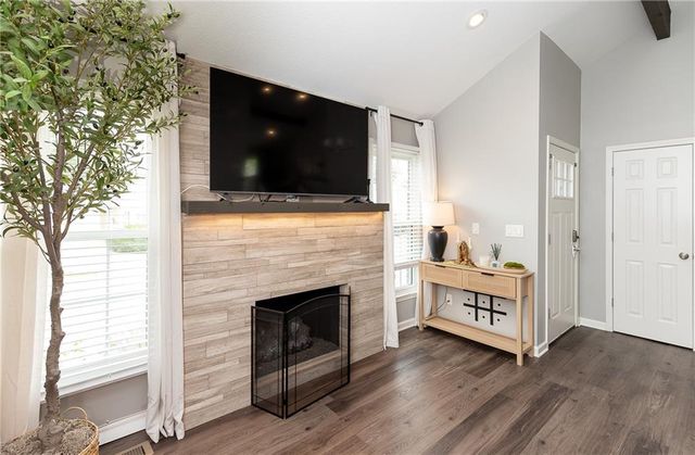 11108 Delmar Court, Leawood, KS 66211