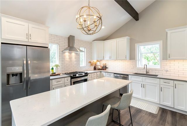 11108 Delmar Court, Leawood, KS 66211