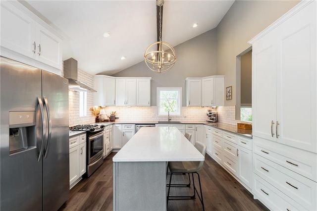 11108 Delmar Court, Leawood, KS 66211