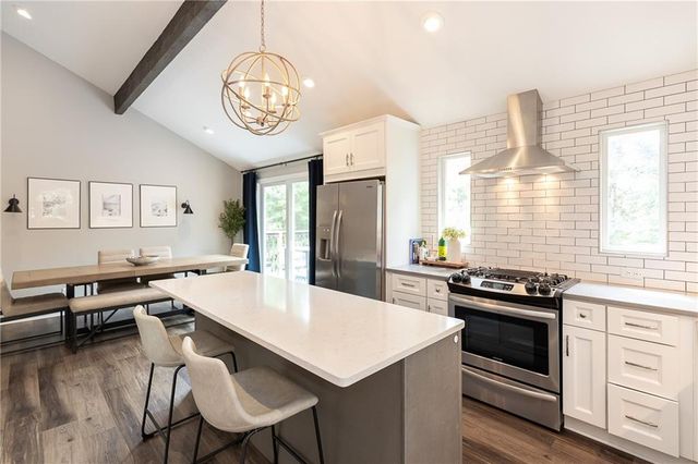 11108 Delmar Court, Leawood, KS 66211