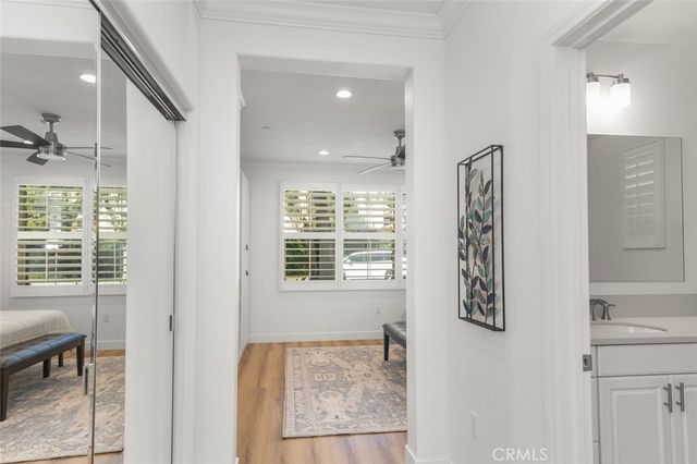 102 Rose Arch, Irvine, CA 92620