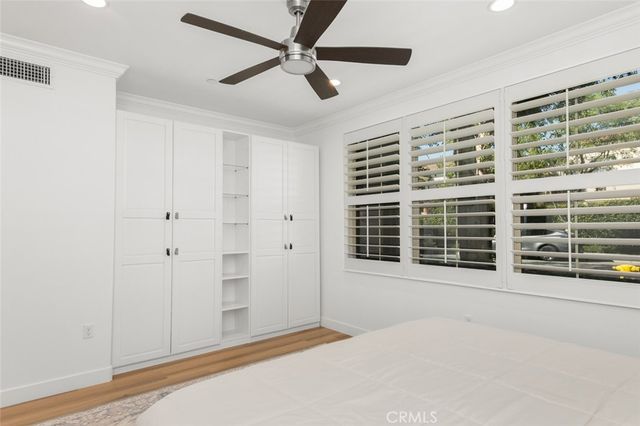 102 Rose Arch, Irvine, CA 92620