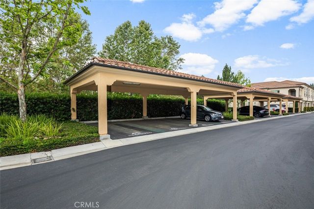 102 Rose Arch, Irvine, CA 92620
