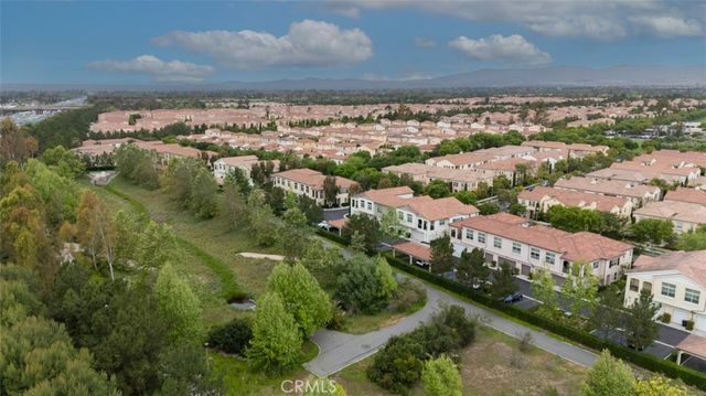 102 Rose Arch, Irvine, CA 92620