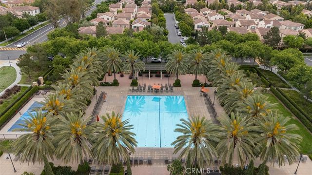 102 Rose Arch, Irvine, CA 92620