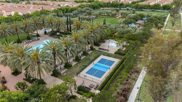102 Rose Arch, Irvine, CA 92620