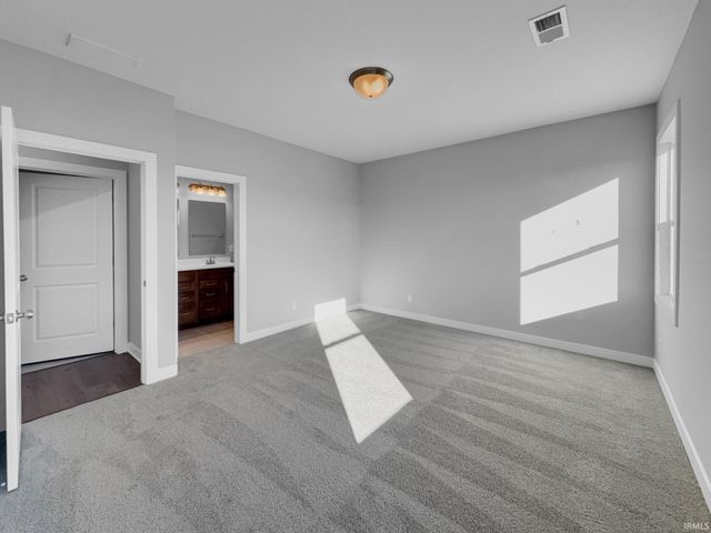 4681 Chelmsford Drive, Newburgh, IN 47630