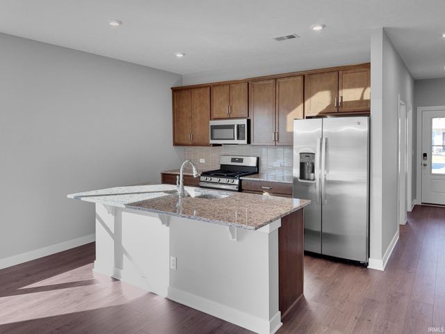 4681 Chelmsford Drive, Newburgh, IN 47630