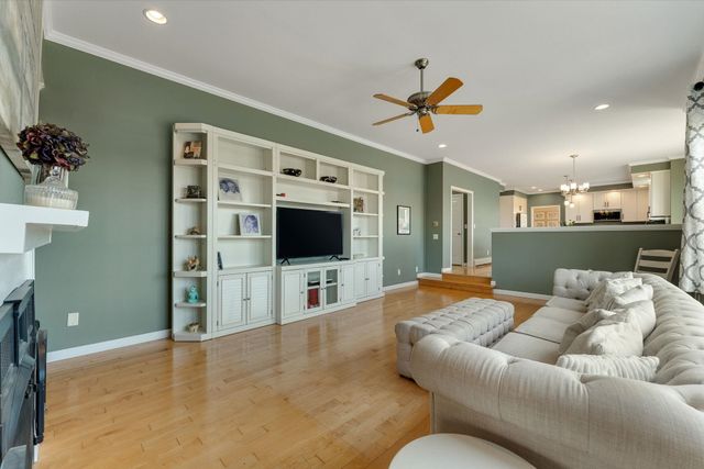 31 Vale Drive, South Burlington, VT 05403