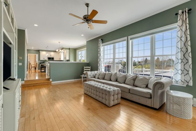 31 Vale Drive, South Burlington, VT 05403