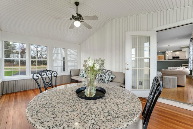 31 Vale Drive, South Burlington, VT 05403