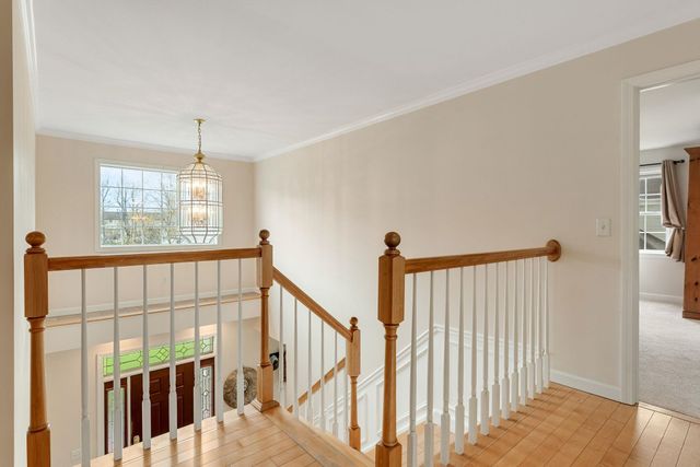 31 Vale Drive, South Burlington, VT 05403