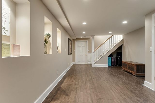 31 Vale Drive, South Burlington, VT 05403