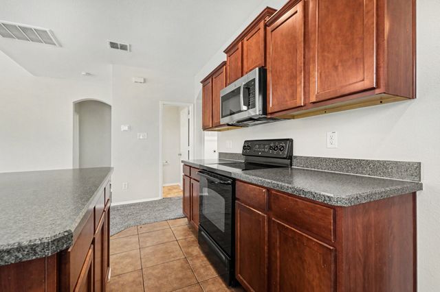 1001 Grimes Drive, Forney, TX 75126