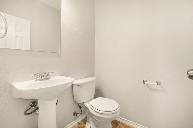 1001 Grimes Drive, Forney, TX 75126