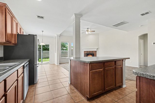 1001 Grimes Drive, Forney, TX 75126