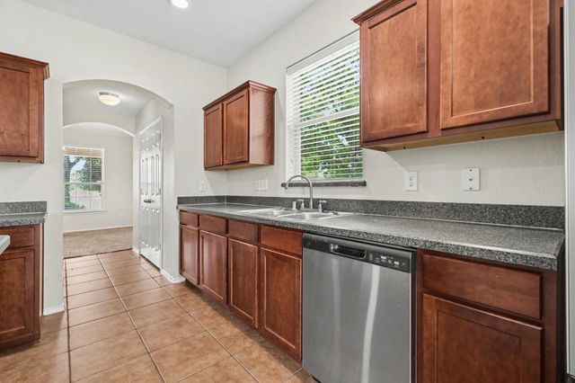 1001 Grimes Drive, Forney, TX 75126