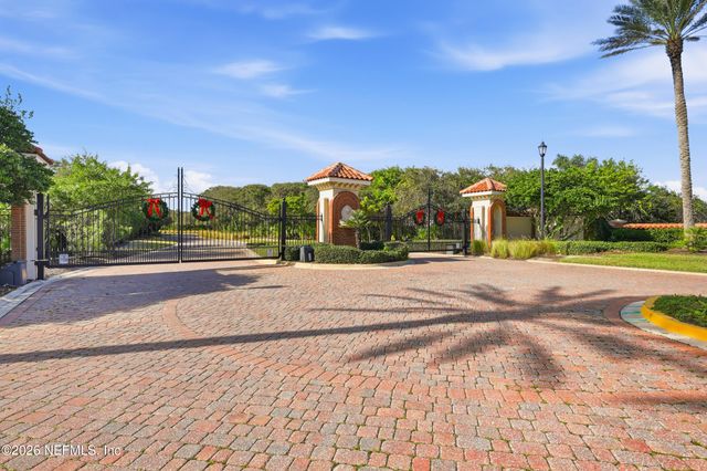 225 N LA CRESCENTA Drive, St. Augustine, FL 32080