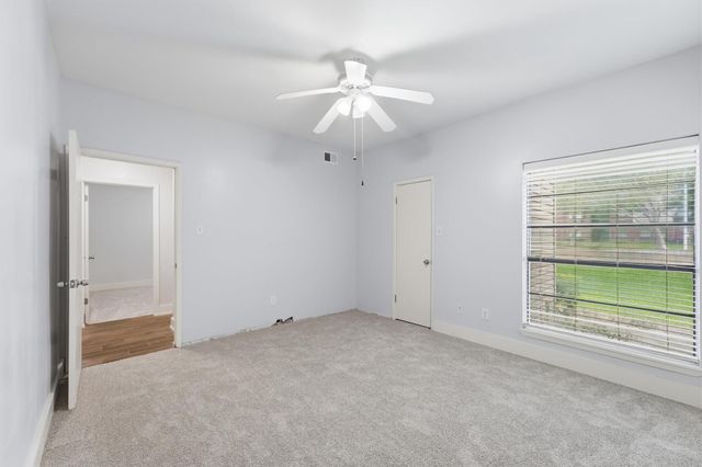 9707 Richmond Avenue 127, Houston, TX 77042