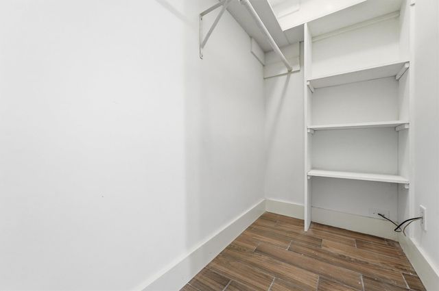 9707 Richmond Avenue 127, Houston, TX 77042