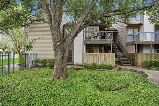 9707 Richmond Avenue 127, Houston, TX 77042