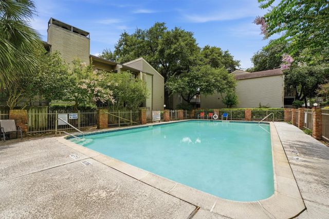 9707 Richmond Avenue 127, Houston, TX 77042