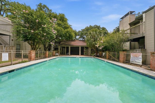 9707 Richmond Avenue 127, Houston, TX 77042